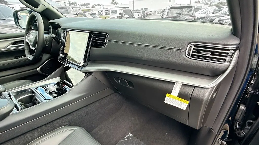 2026 Jeep Grand Wagoneer Base