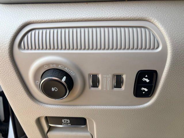 2024 Jeep Wagoneer - $39,983
