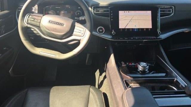 2023 Jeep Wagoneer Carbide