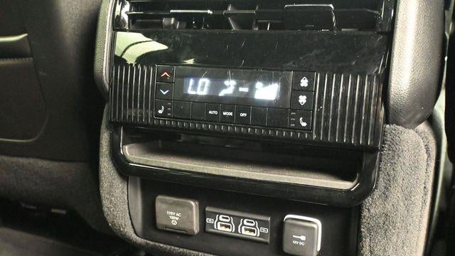 2023 Jeep Wagoneer Carbide