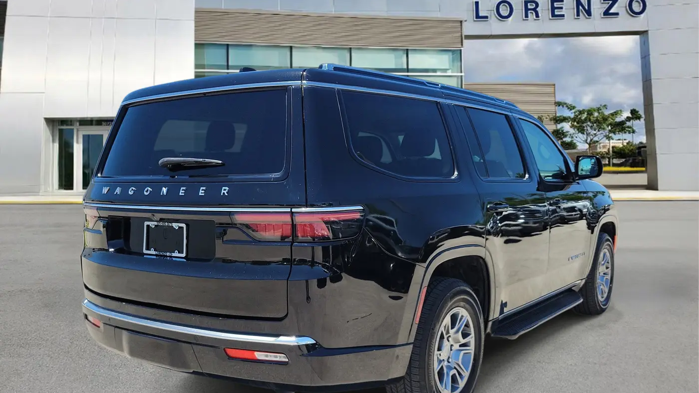2023 Jeep Wagoneer Carbide