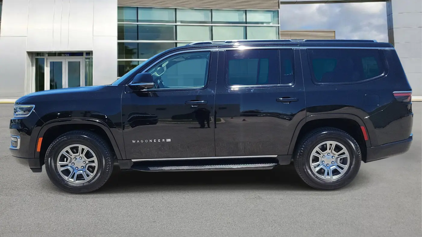 2023 Jeep Wagoneer Carbide