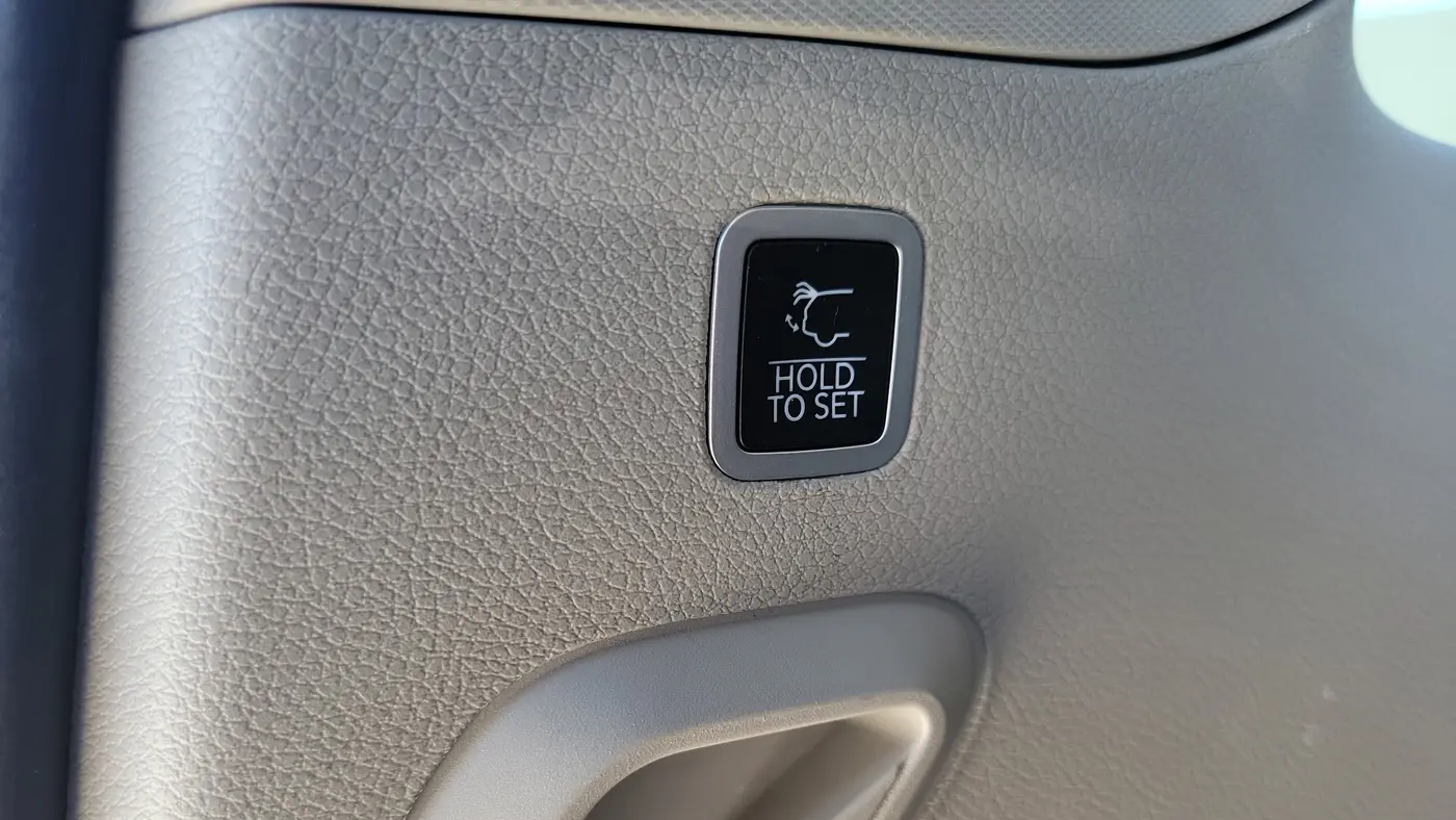 2023 Jeep Wagoneer Carbide