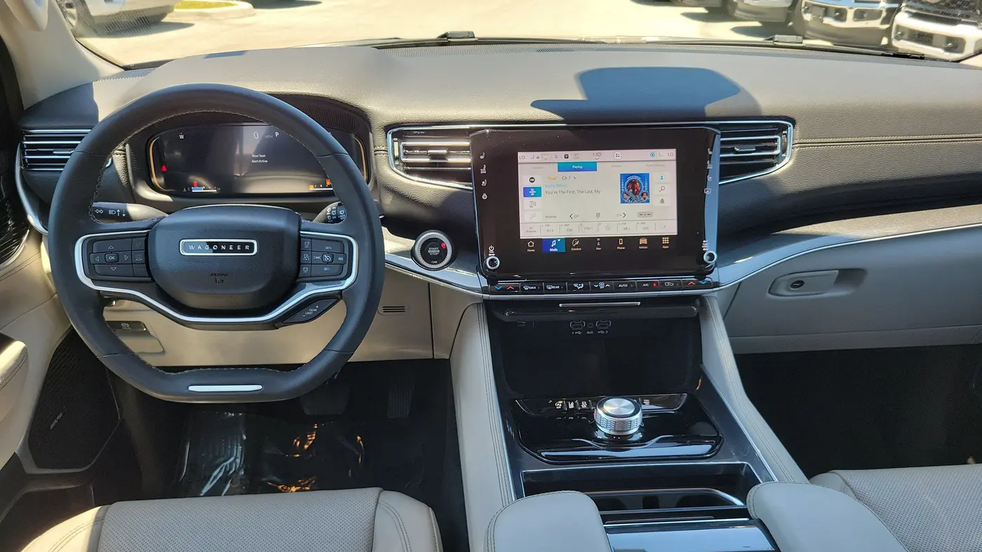 2023 Jeep Wagoneer Carbide