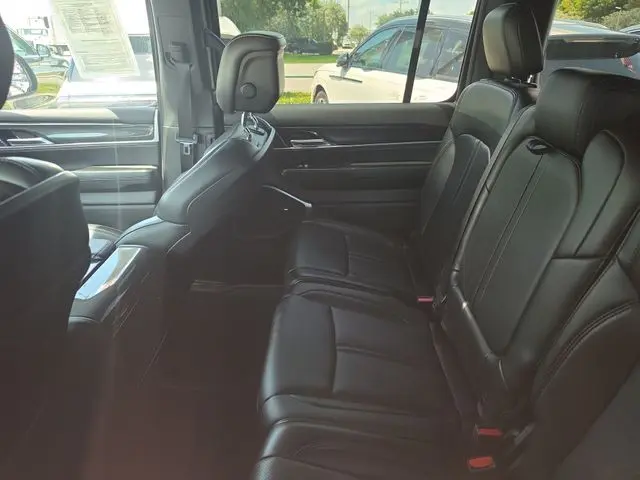 2023 Jeep Wagoneer - $38,990