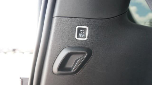 2023 Jeep Wagoneer Carbide