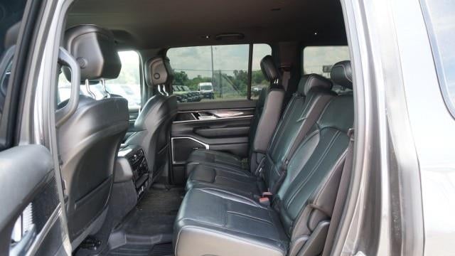 2023 Jeep Wagoneer Carbide