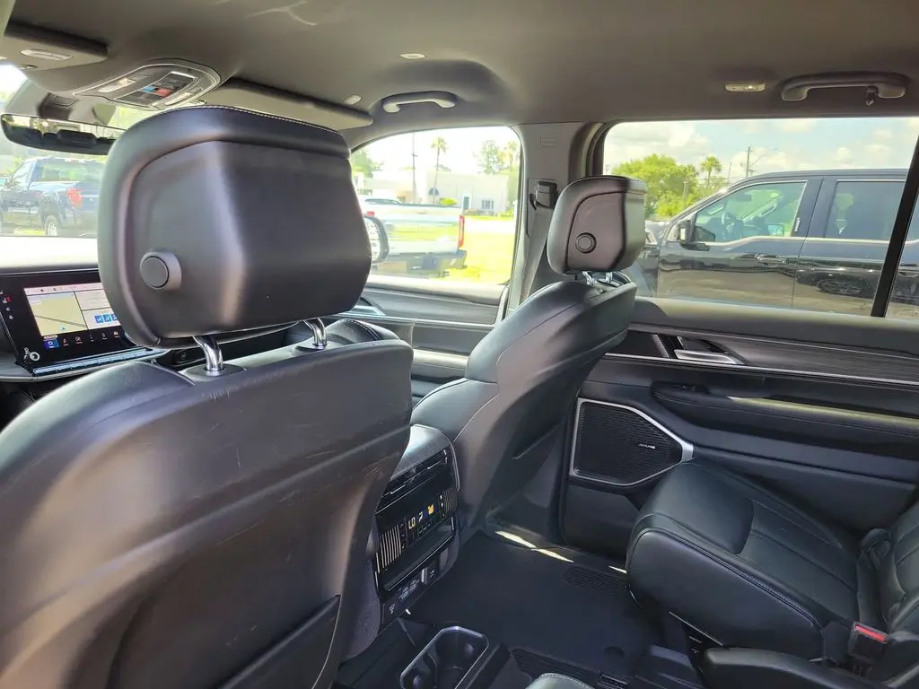 2024 Jeep Wagoneer - $29,109