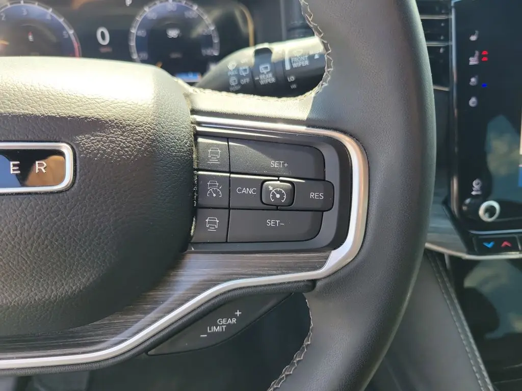 2024 Jeep Wagoneer - $29,109