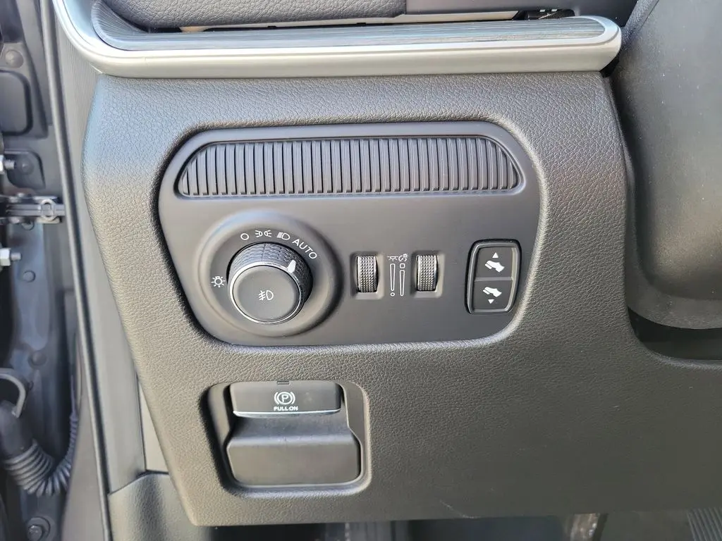 2024 Jeep Wagoneer - $29,109