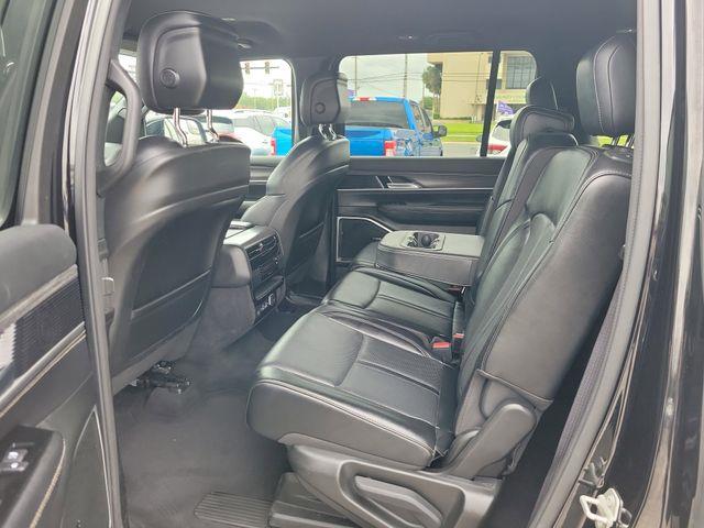 2024 Jeep Wagoneer - $33,991