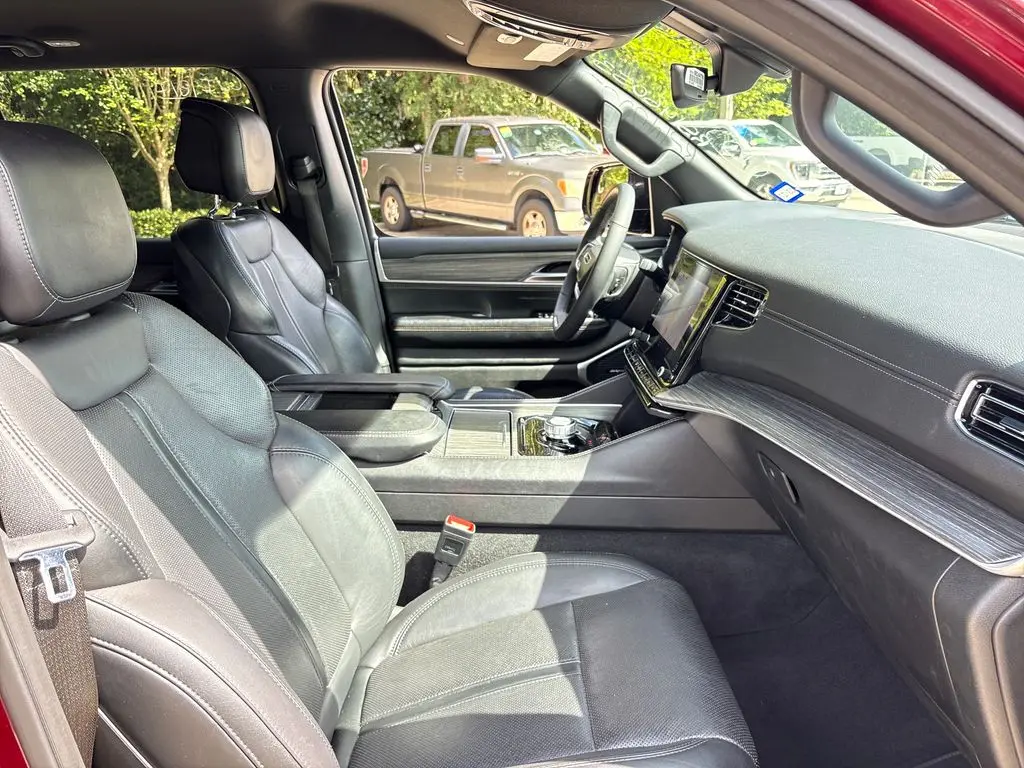 2024 Jeep Wagoneer - $30,301