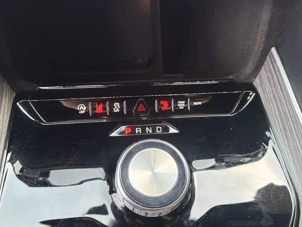 2024 Jeep Wagoneer - $30,000