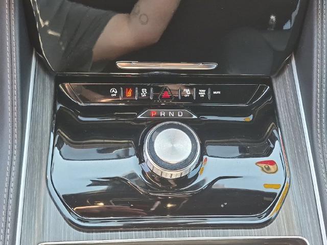 2024 Jeep Wagoneer - $32,995