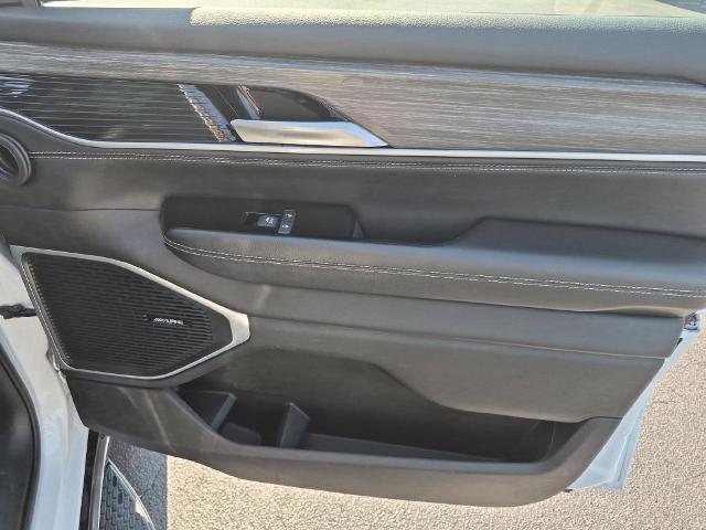 2024 Jeep Wagoneer - $32,995
