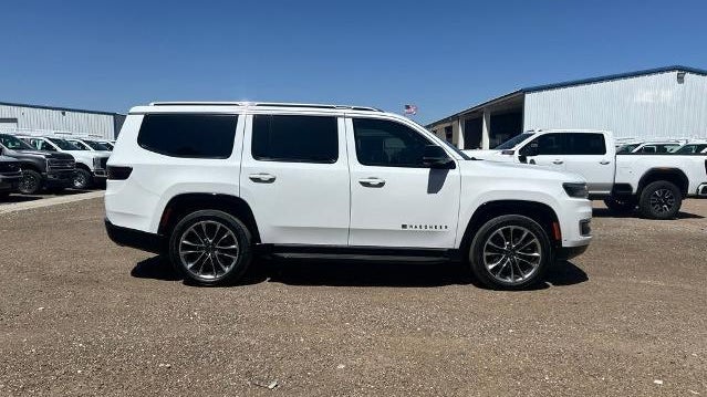 2023 Jeep Wagoneer Carbide