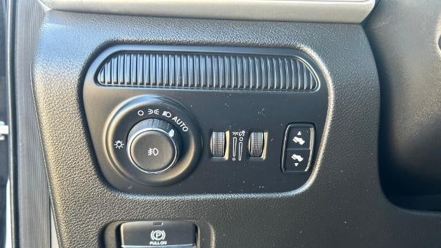 2023 Jeep Wagoneer Carbide