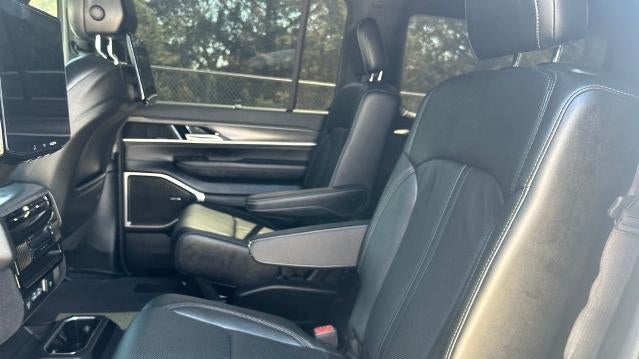 2023 Jeep Wagoneer Carbide