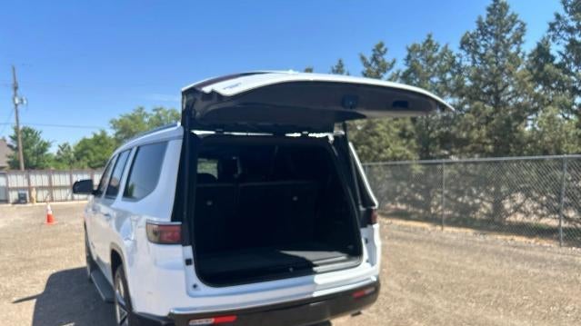 2023 Jeep Wagoneer Carbide