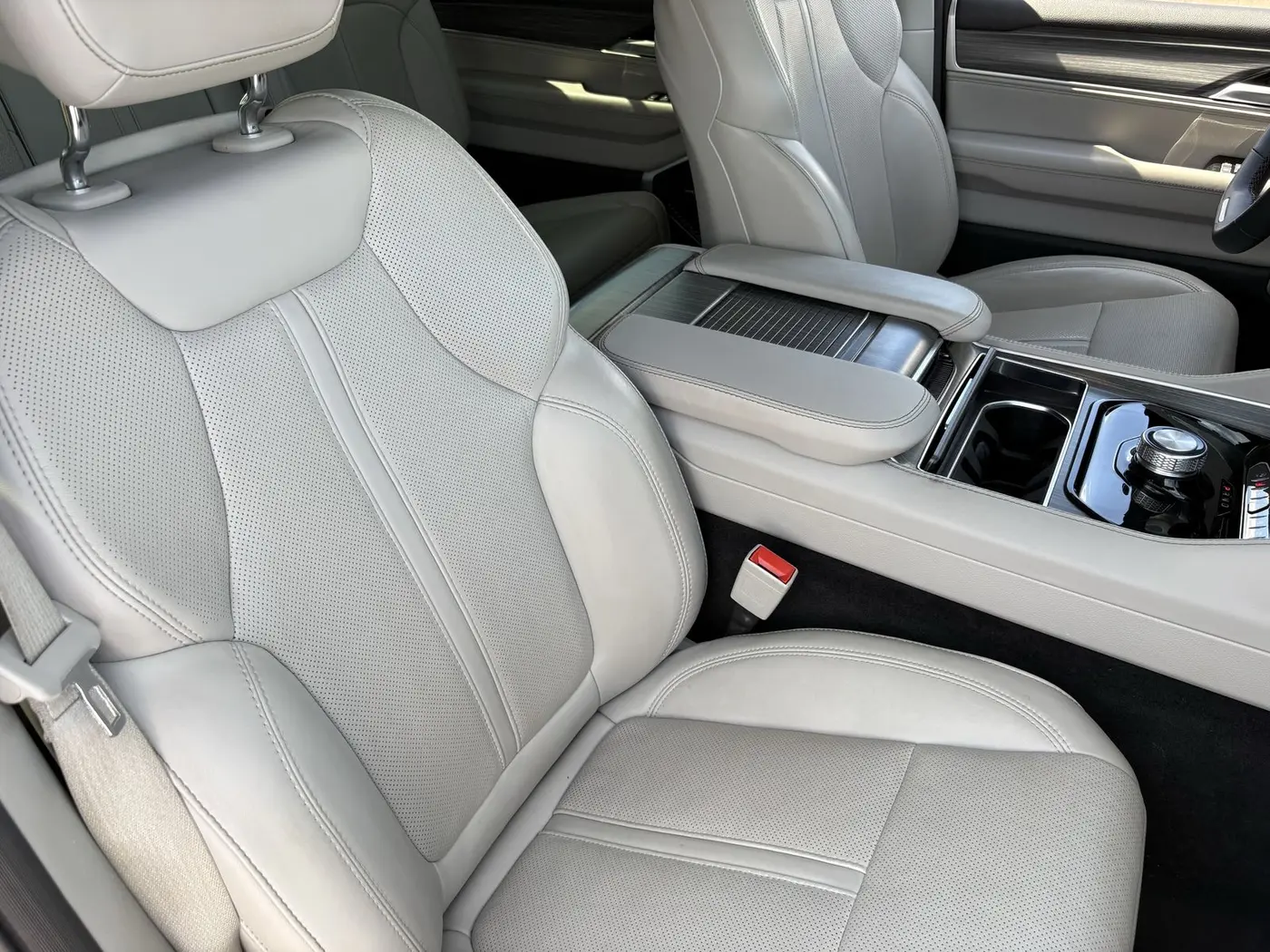 2024 Jeep Wagoneer