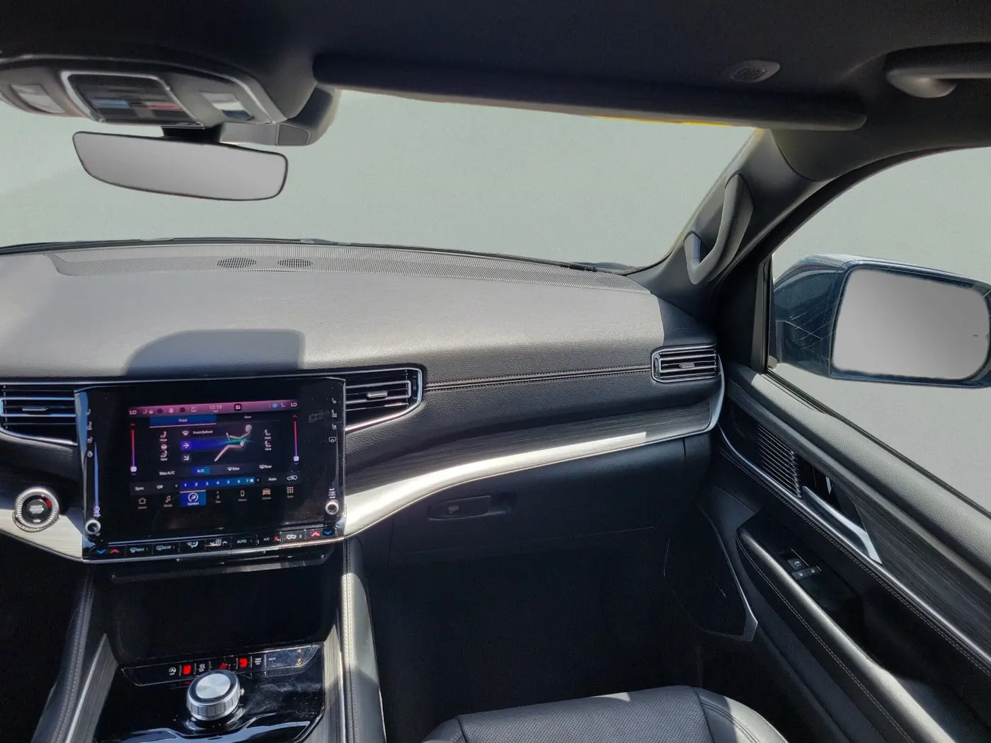 2024 Jeep Wagoneer - $28,998