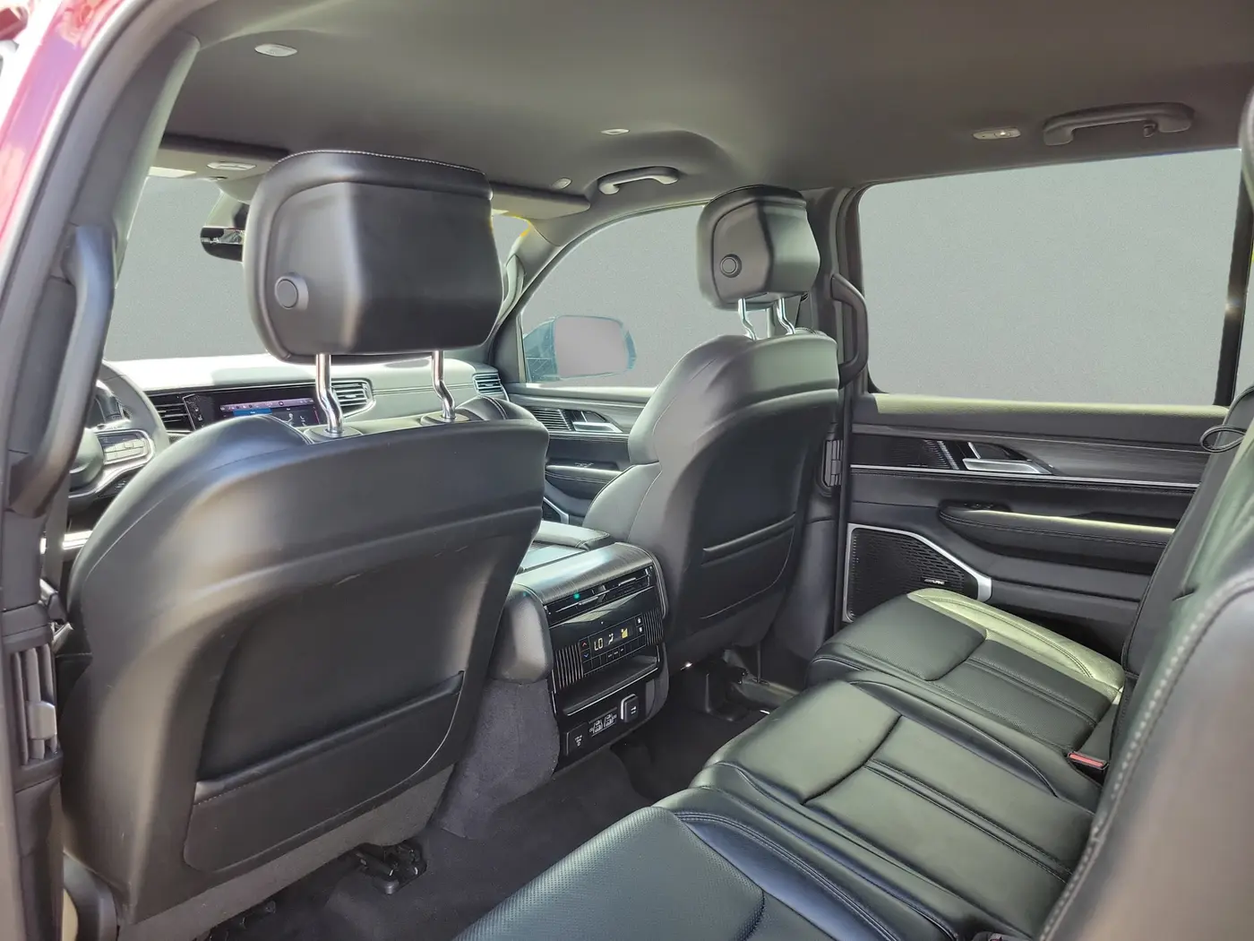 2024 Jeep Wagoneer - $28,998