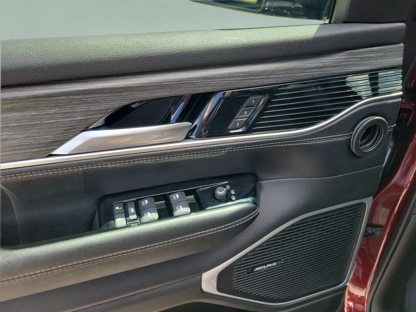 2024 Jeep Wagoneer - $28,998