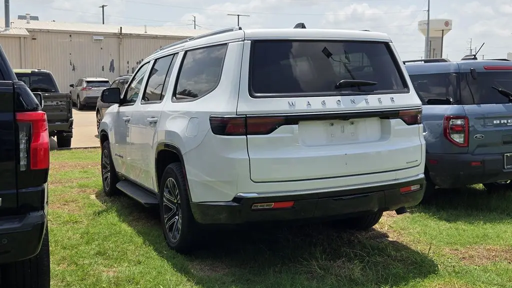 2024 Jeep Wagoneer Series II