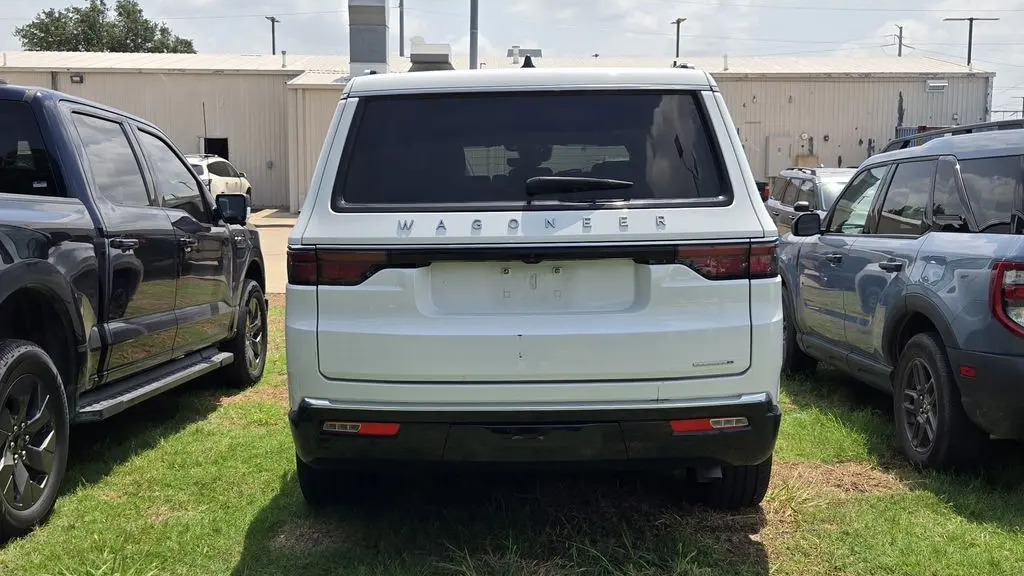 2024 Jeep Wagoneer Series II