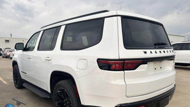 2023 Jeep Wagoneer Carbide