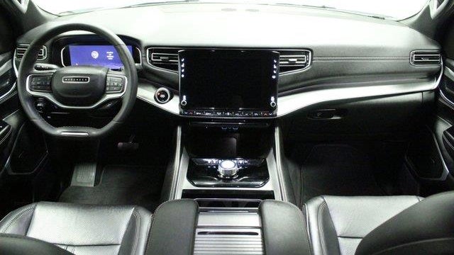 2023 Jeep Wagoneer Carbide