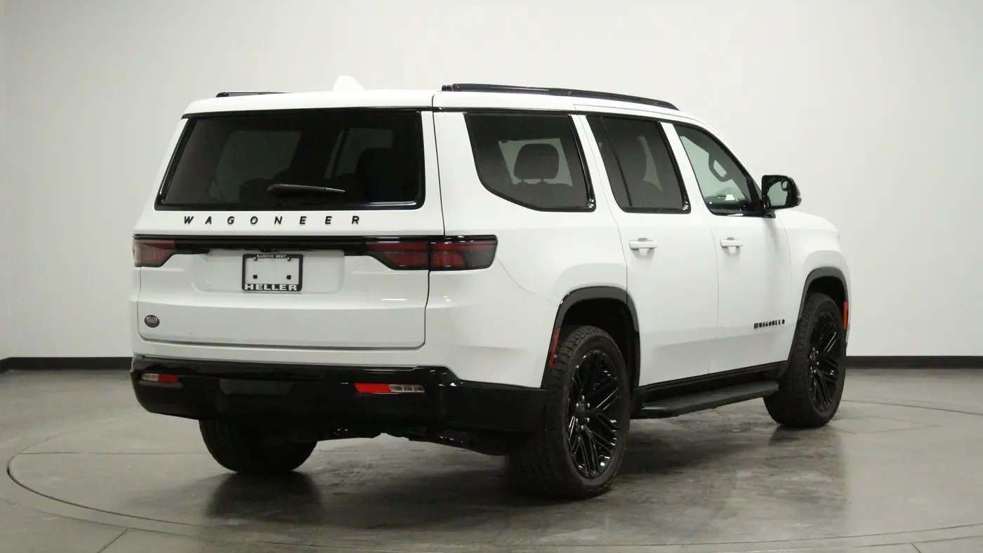 2023 Jeep Wagoneer Carbide