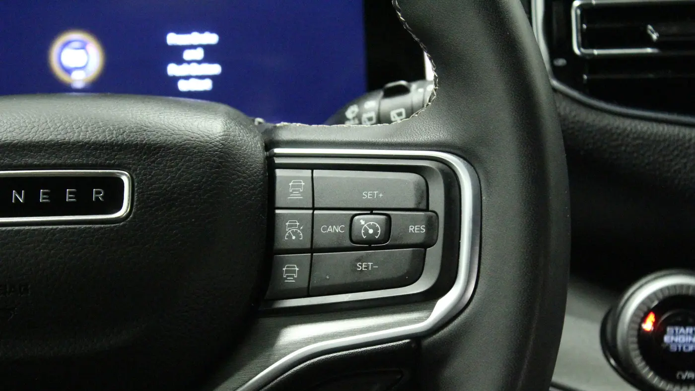 2023 Jeep Wagoneer Carbide