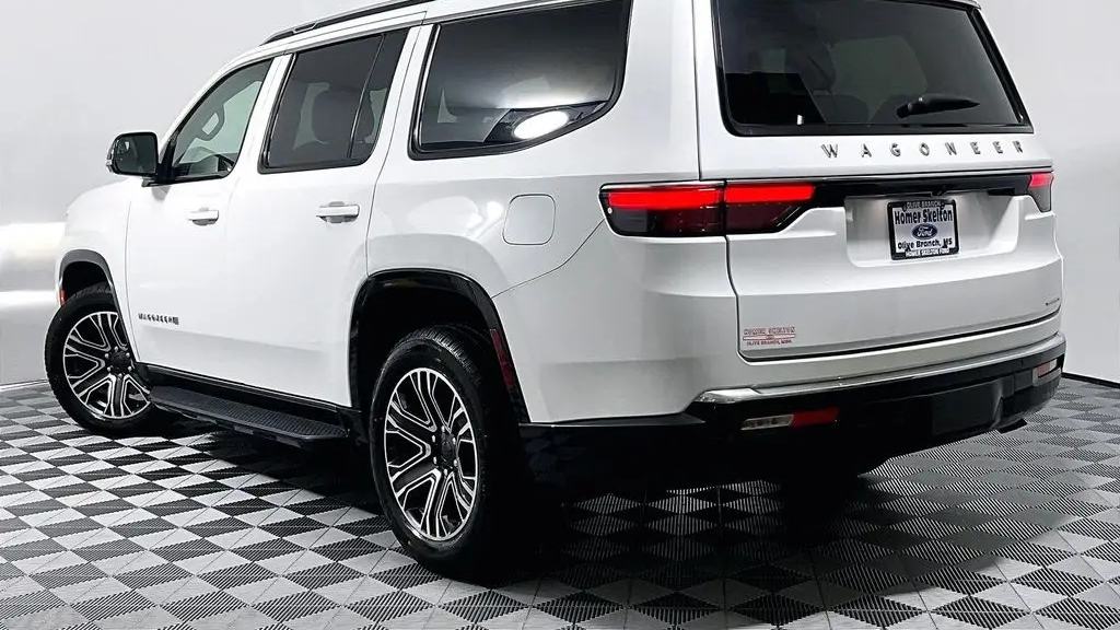 2024 Jeep Wagoneer Series II