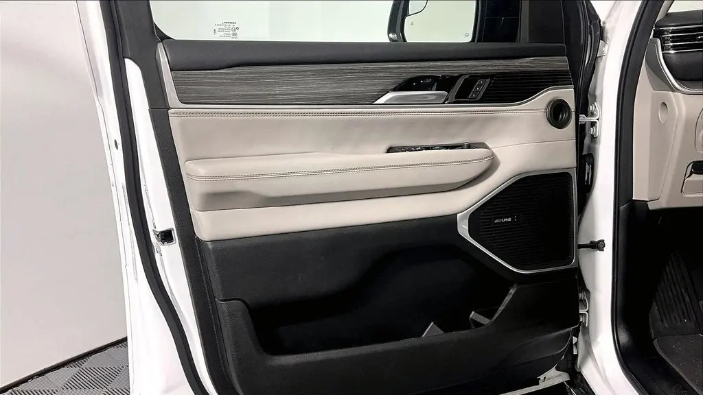 2024 Jeep Wagoneer Series II