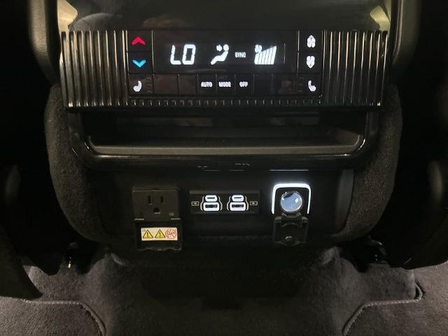 2024 Jeep Wagoneer - $28,500