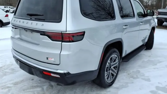 2024 Jeep Wagoneer Series II