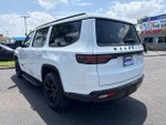 2023 Wagoneer Thumbnail 3