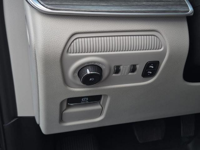 2024 Jeep Wagoneer - $43,500