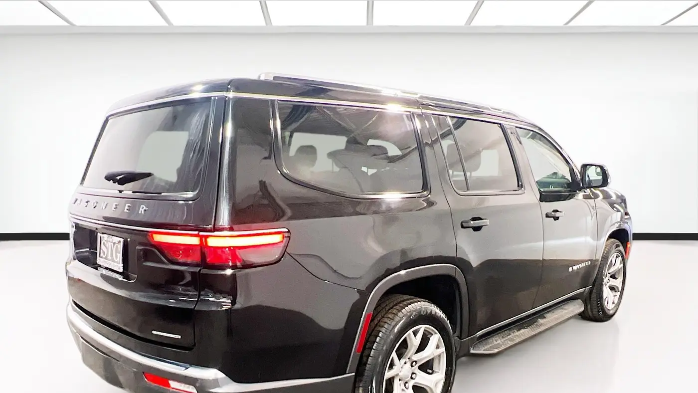 2022 Jeep Wagoneer Series II