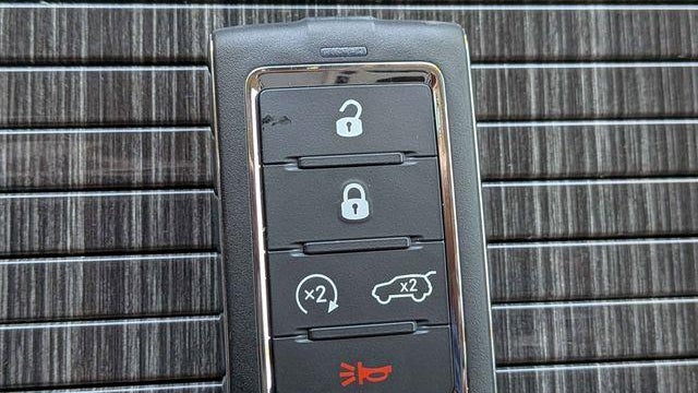 2022 Jeep Wagoneer Series II Carbide