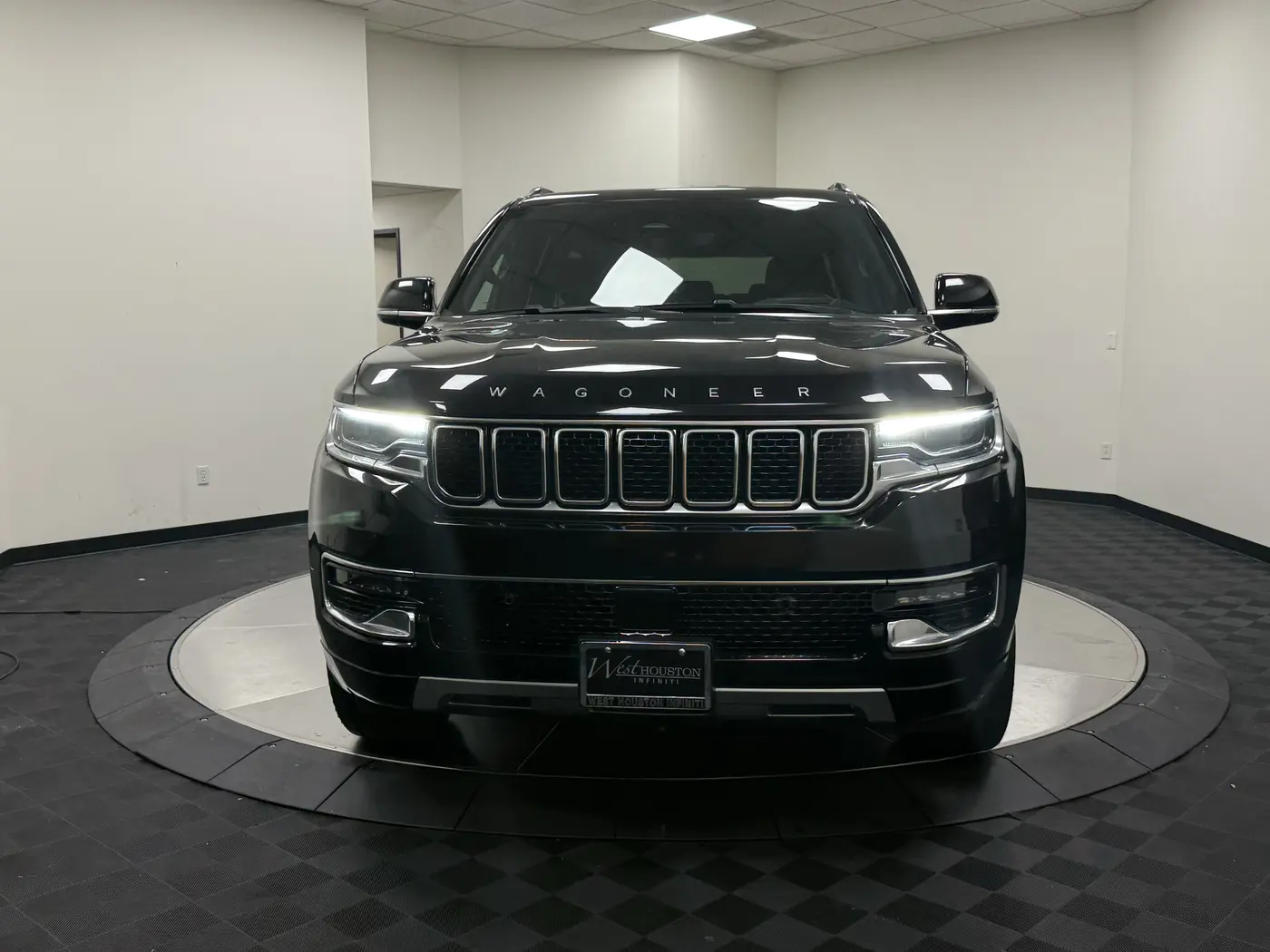 2023 Jeep Wagoneer - $32,895