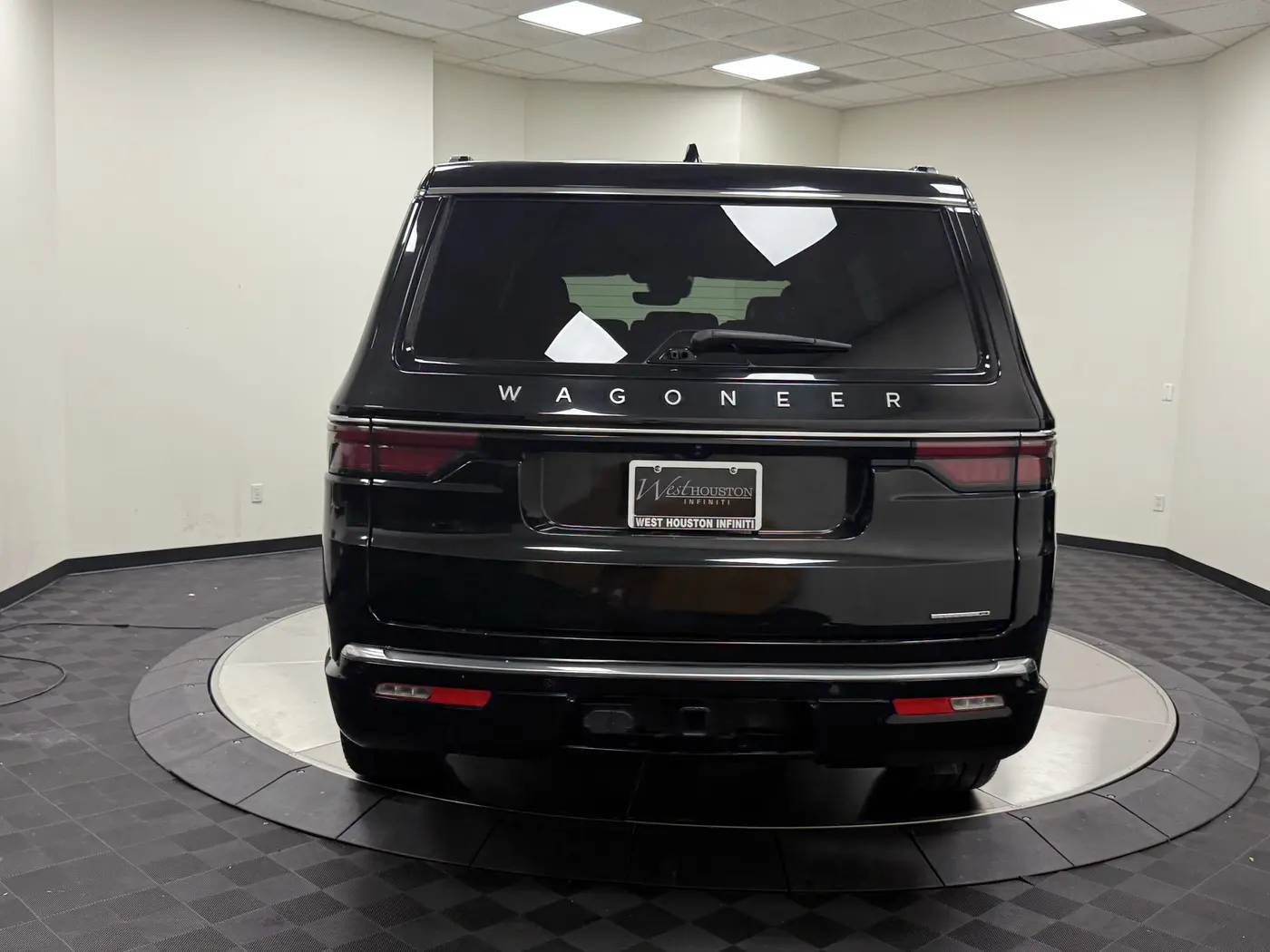 2023 Jeep Wagoneer - $32,895