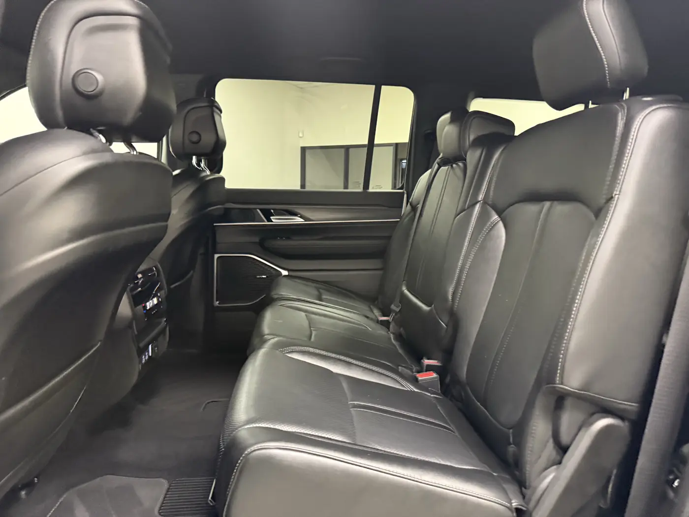 2023 Jeep Wagoneer - $32,895