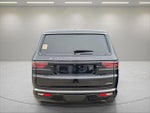 2023 Wagoneer Thumbnail 4