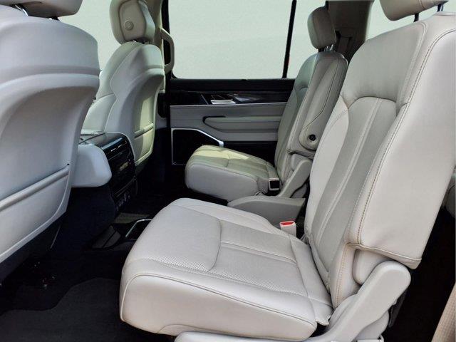 2022 Jeep Wagoneer - $31,995