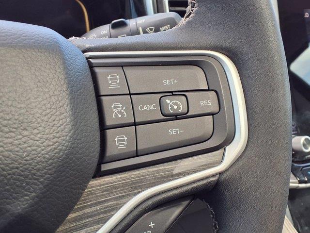 2022 Jeep Wagoneer - $31,995