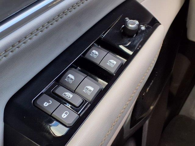 2022 Jeep Wagoneer - $31,995