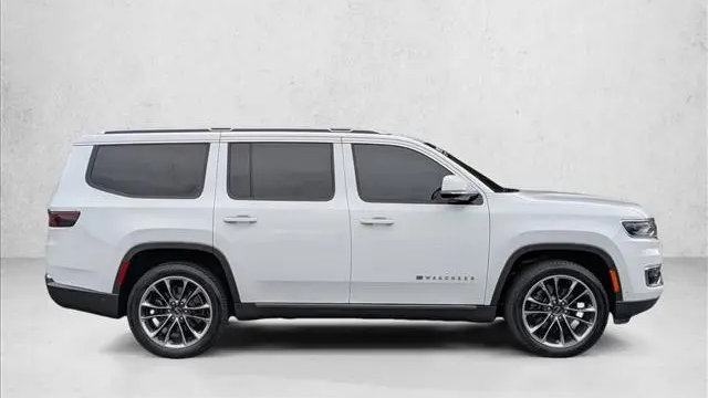 2022 Jeep Wagoneer Series III