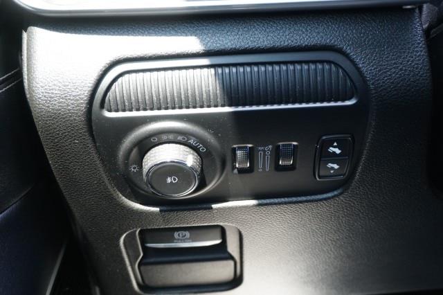 2022 Jeep Wagoneer - $29,995